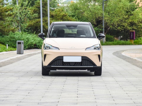 Five large space intelligent pure electric SUV